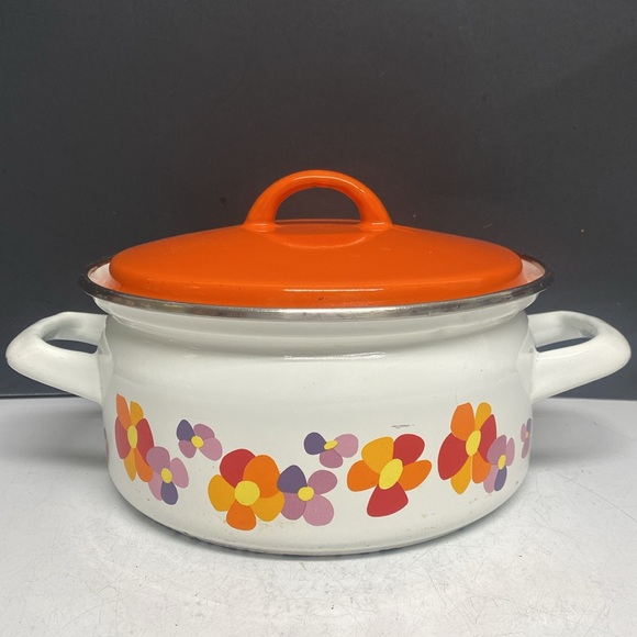 Daisy Flower 8” Diameter Enamel Stockpot Two Handle Pan Matching Lid - Picture 1 of 17
